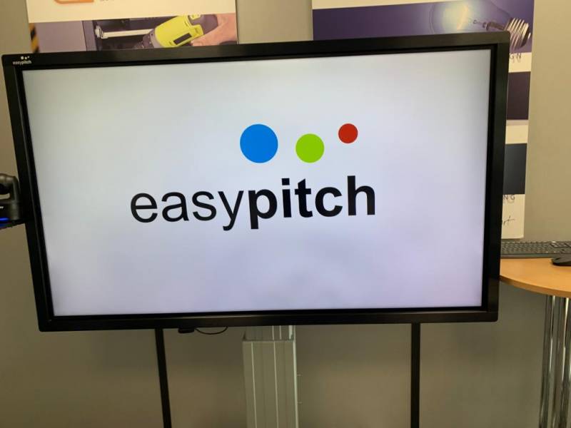 Louer un tableau interactif avec webcan pour un événement professionnel à Cannes